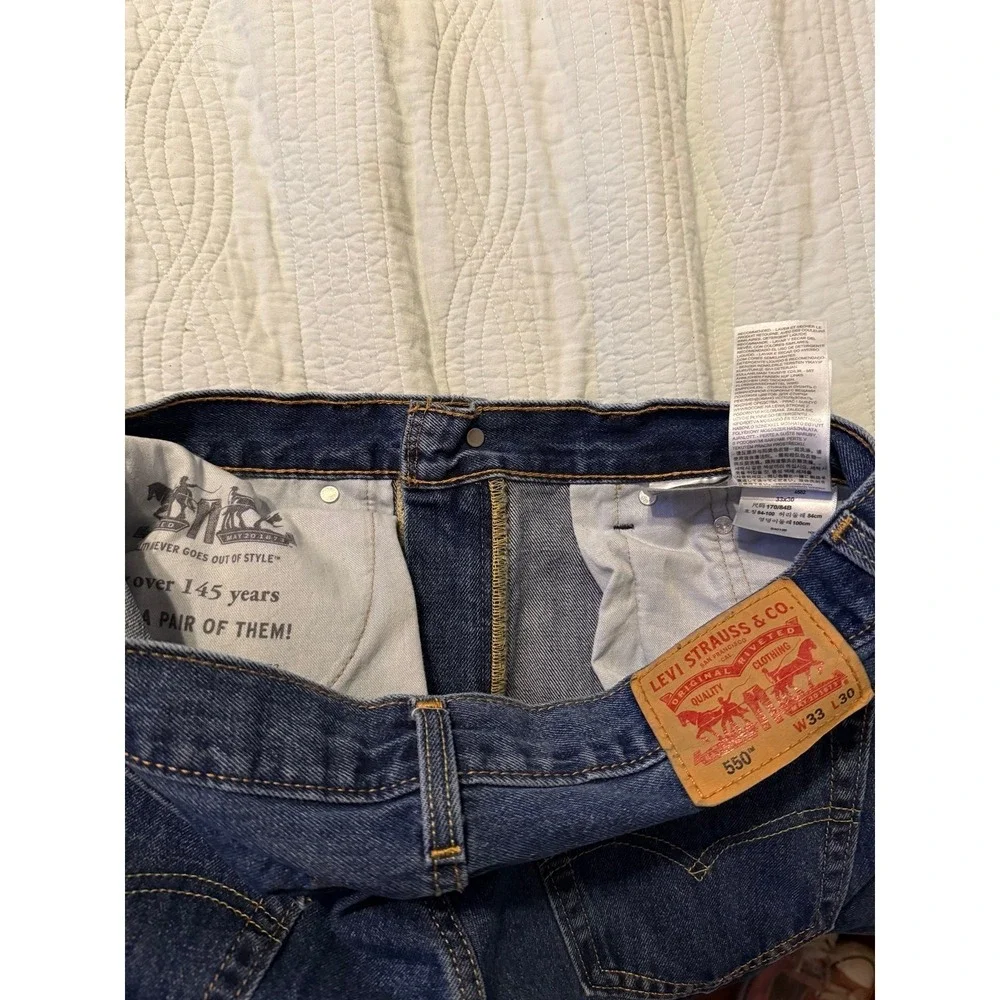 Levis levi 550